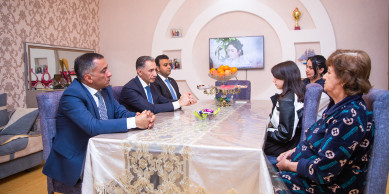 Министр Рашад Набиев навестил семью шехида в Агдаше
