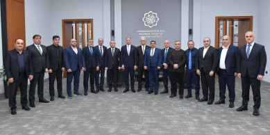 Nazir Rəşad Nəbiyev avtomobil nəqliyyatı ilə beynəlxalq yükdaşıma həyata keçirən daşıyıcı şirkətlərin nümayəndələri ilə görüş keçirib