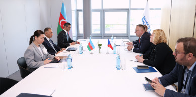 Nazir Rəşad Nəbiyev Çex Respublikasının nəqliyyat naziri ilə görüşüb