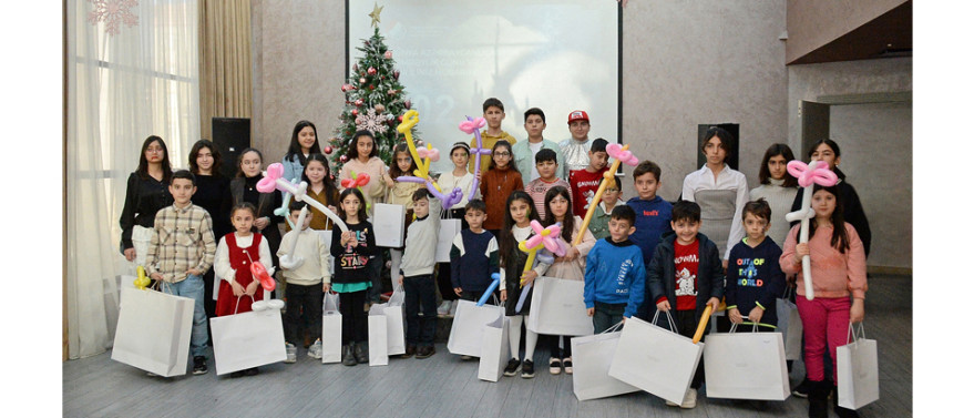 Министерство цифрового развития и транспорта организовало новогоднее празднество для детей шехидов