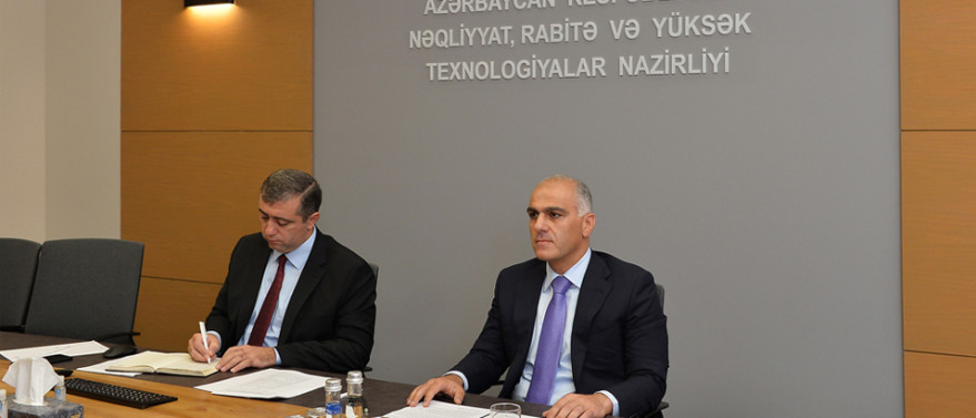 “Nəqliyyat və logistika əməliyyatlarında rəqəmsallaşmanın gücləndirilməsi istiqamətində əməkdaşlığın təşviqi” mövzusunda beynəlxalq tədbir keçirilib