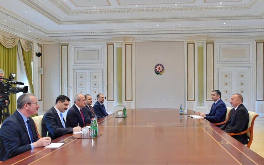 President Ilham Aliyev received delegation led by Turkish minister of transport and infrastructure