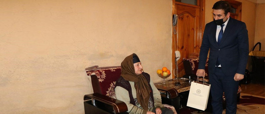Ministry employees visited mothers of martyrs