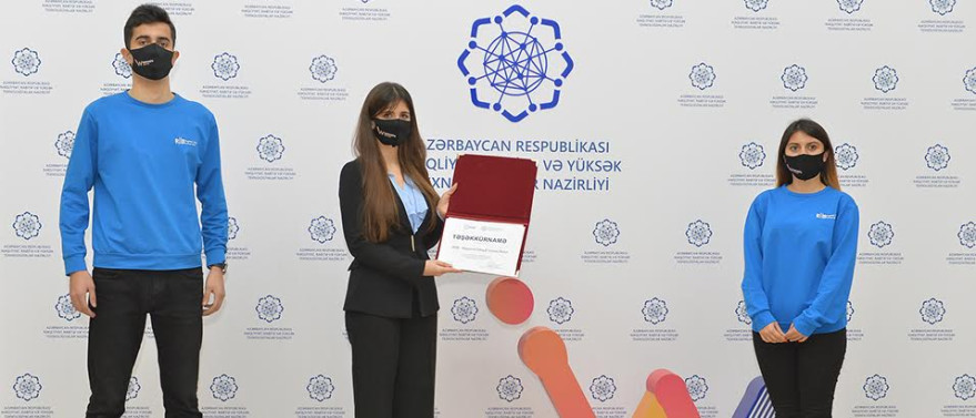 “eSAS” Könüllülük proqramı çərçivəsində həyata keçirilən layihələrdə aktivliyi ilə seçilən könüllülər təltif edilib