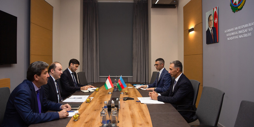 Minister Rashad Nabiyev met with ambassadors of three countries in Azerbaijan