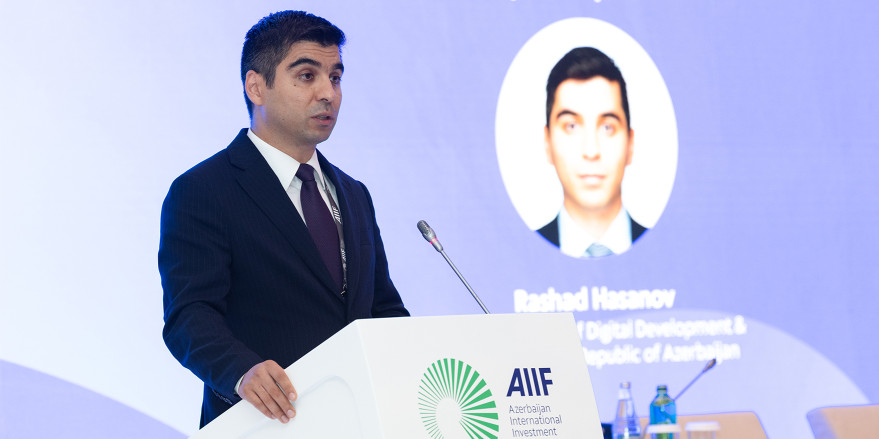 Nazir müavini 2-ci Azərbaycan Beynəlxalq İnvestisiya Forumu çərçivəsində intellektual iqtisadiyyatın qurulmasına dair Azərbaycanın yanaşmasını təqdim edib