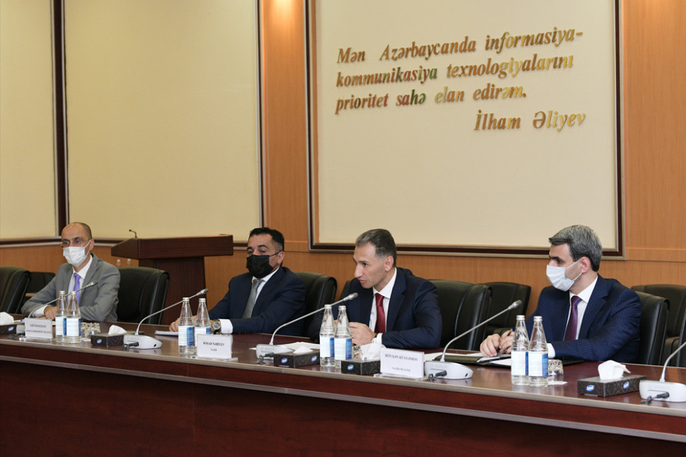 Встреча министра Рашада Набиева с членами Общественного совета